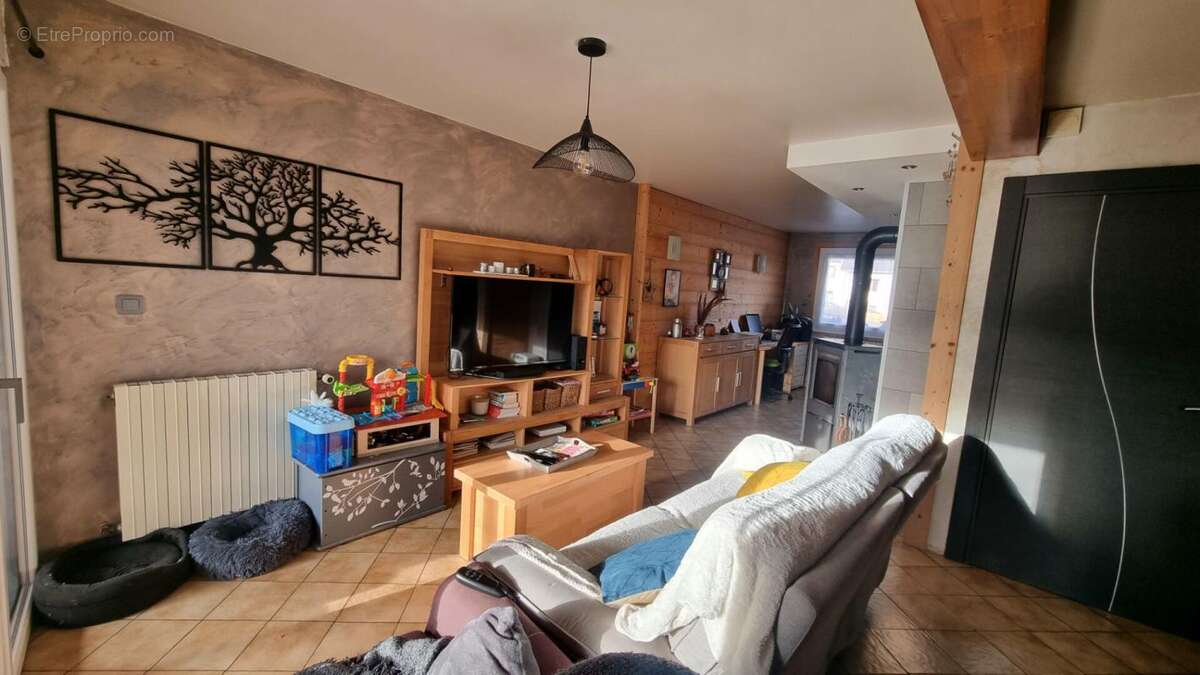 Maison à DOUSSARD