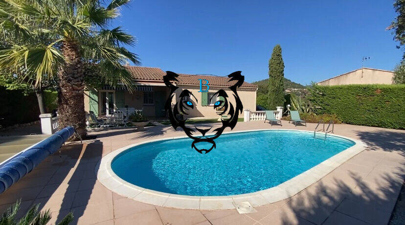 Maison à ROQUEBRUNE-SUR-ARGENS