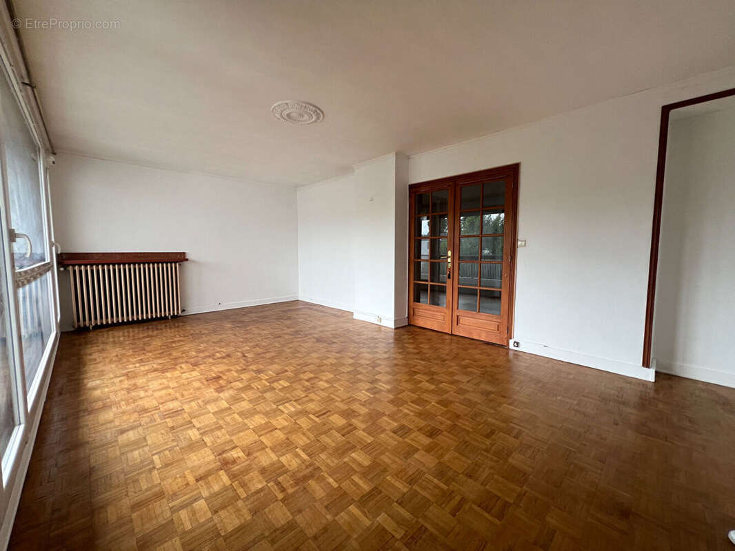 Appartement à VILLEBON-SUR-YVETTE