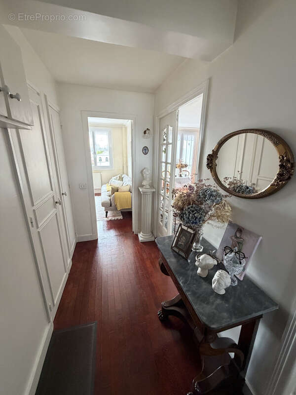 Appartement à HOUILLES