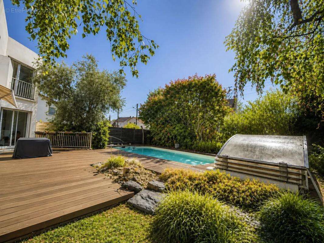 Maison d’architecte de 257m² 6 chambres piscine - à rénover - photo 22
