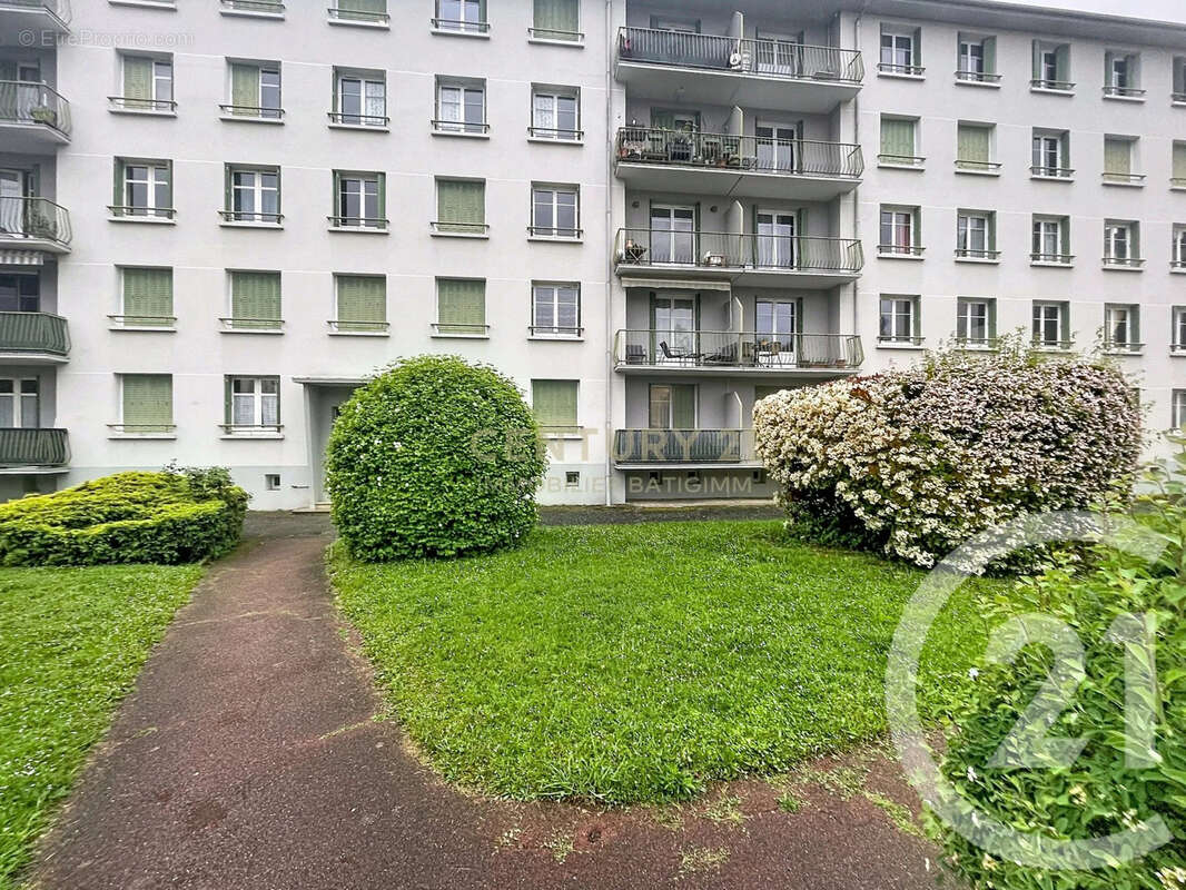 Appartement à LA TOUR-DU-PIN