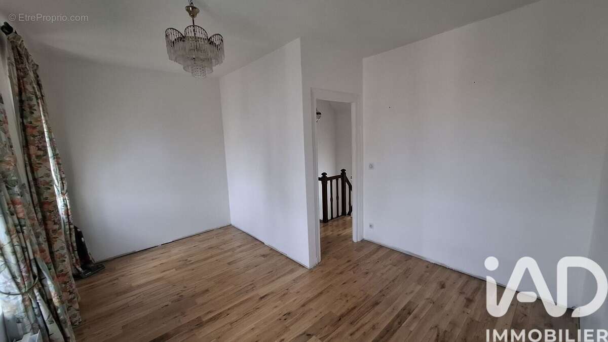 Photo 6 - Maison à CHATEAUNEUF-EN-THYMERAIS