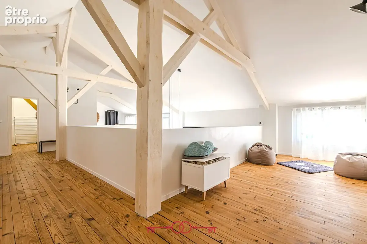 Ancienne grange réhabilitée 312 m²  Cernay-lès-Reims - photo 3
