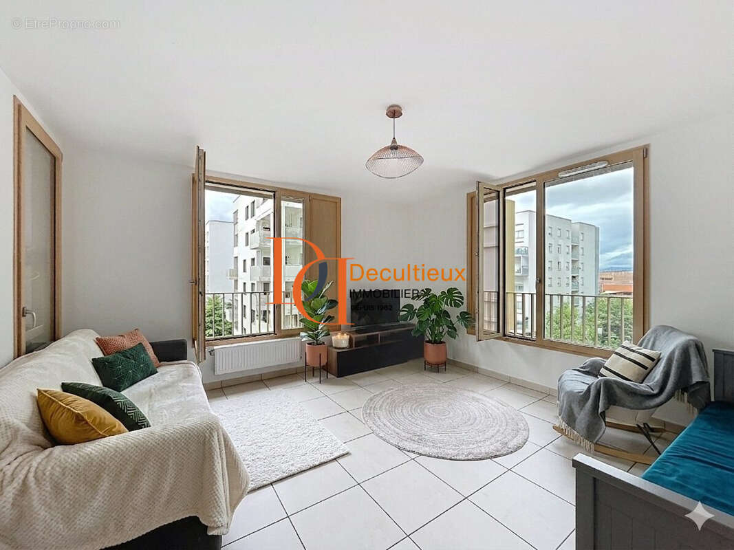 Appartement 67 m² à Villeurbanne  - photo 3