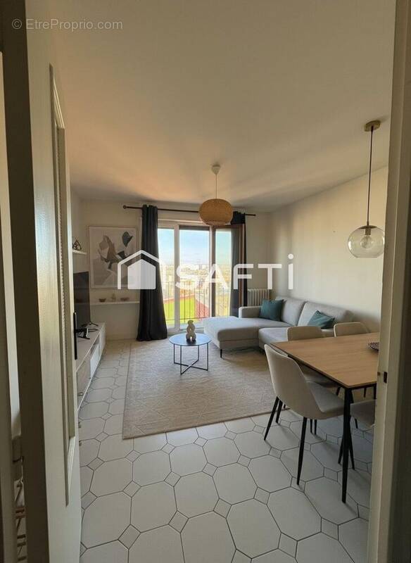 Photo 1 - Appartement à IVRY-SUR-SEINE