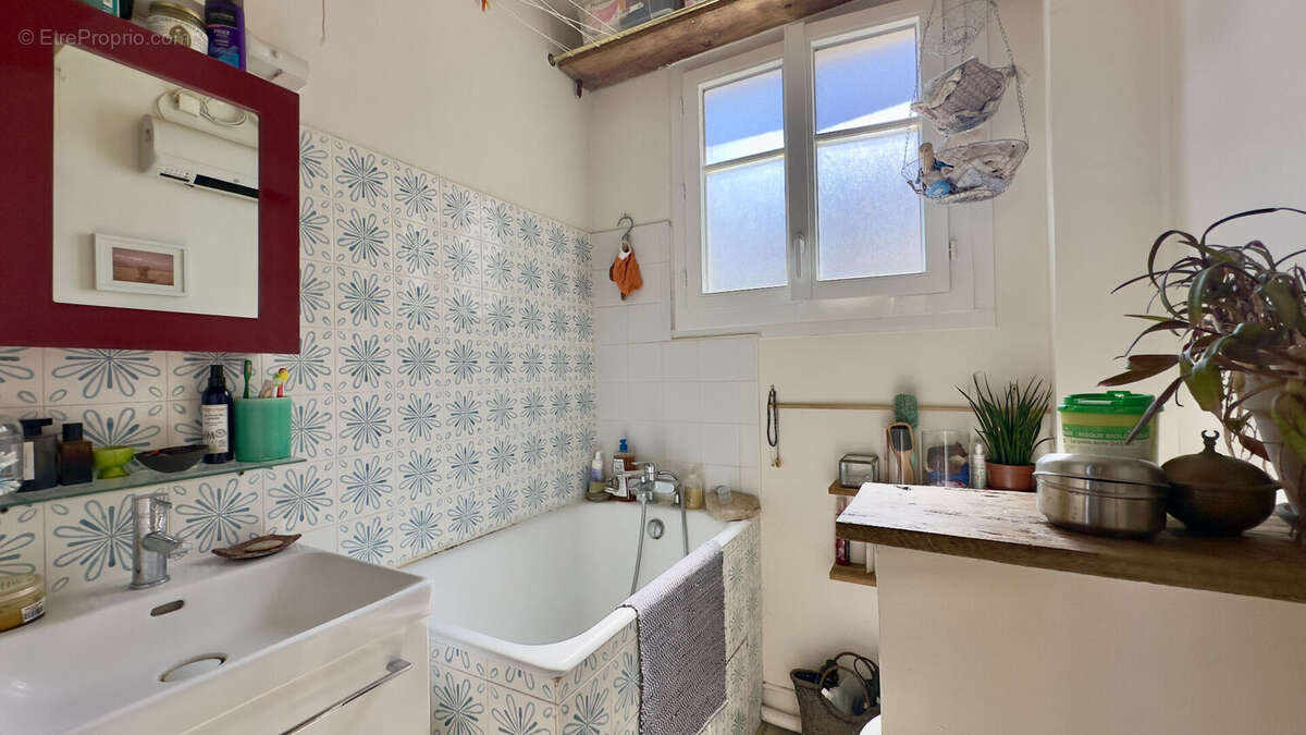 Appartement à PARIS-20E