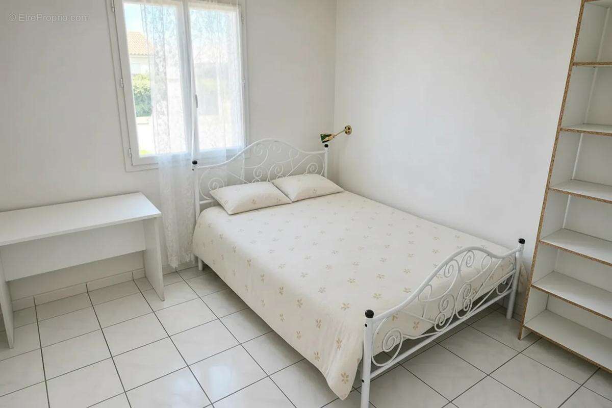 Maison 4 chambres avec jardin à Lagrave - photo 7