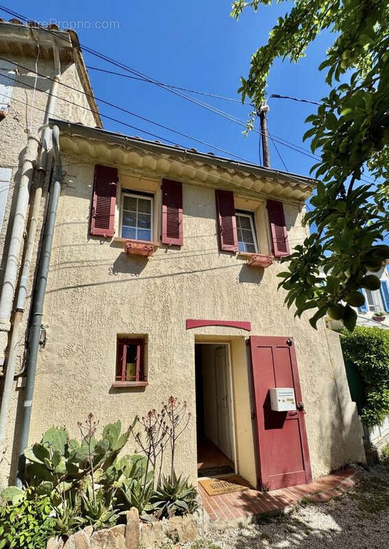 Maison à SIX-FOURS-LES-PLAGES