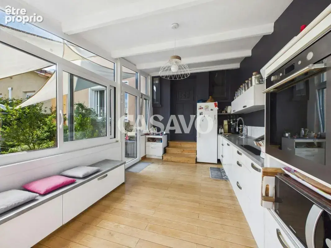 Vente Maison 5 pièces de 164m² - 69130 Écully - photo 8