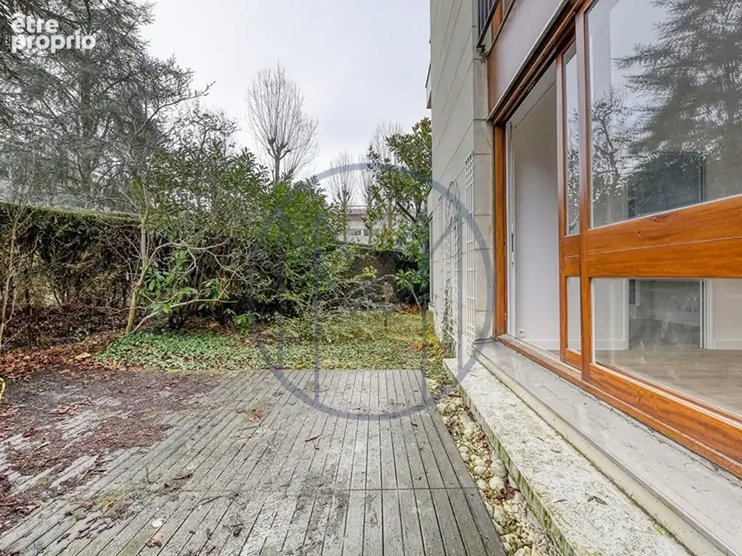 Le Chesnay-Rocquencourt - Charmant appartement avec jardin - photo 10
