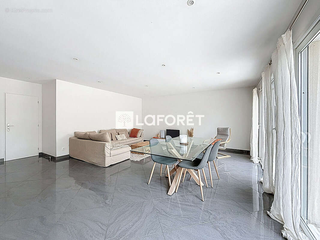 Maison à L&#039;ABERGEMENT-CLEMENCIAT