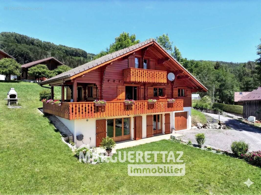 Maison à HABERE-LULLIN