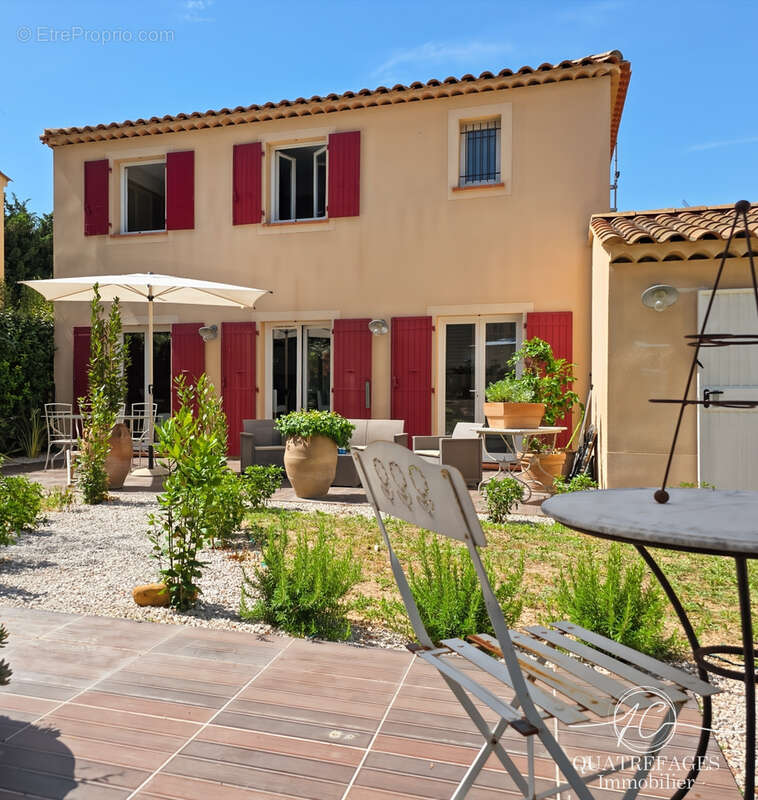 Maison à MAUSSANE-LES-ALPILLES