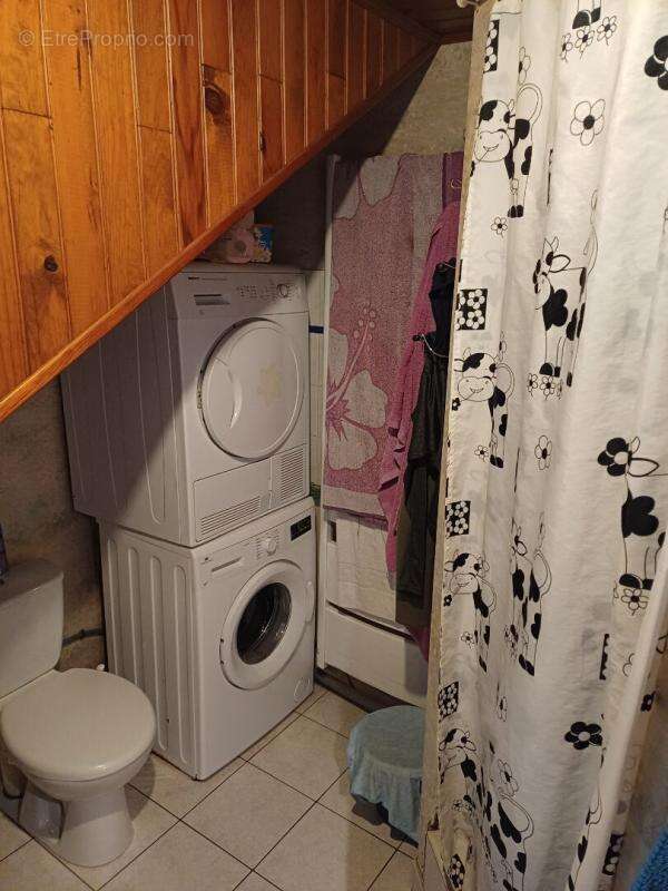 Maison à LES OLLIERES-SUR-EYRIEUX