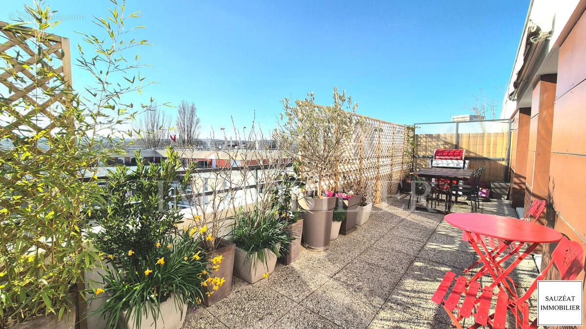 Appartement à L'HAY-LES-ROSES