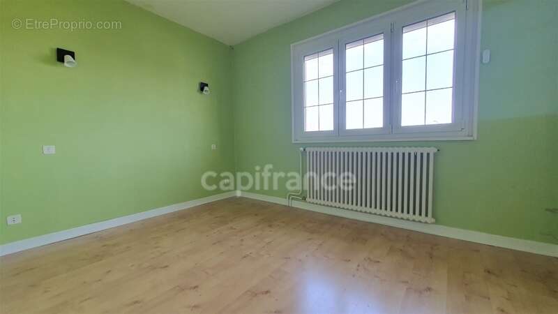 Maison à SAINT-SAUVEUR