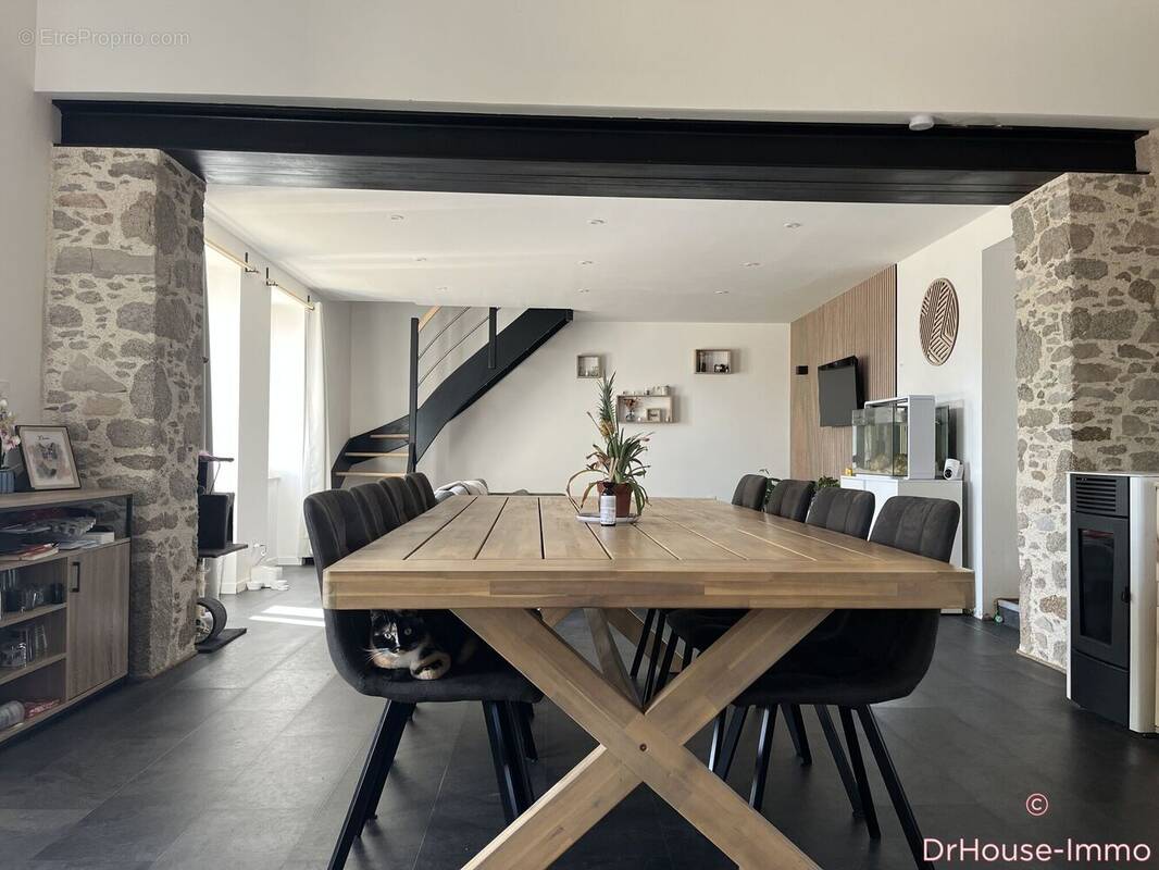 Maison à LEGE