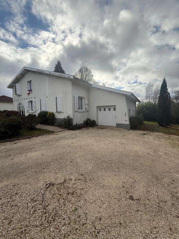 Maison à CUSSAC