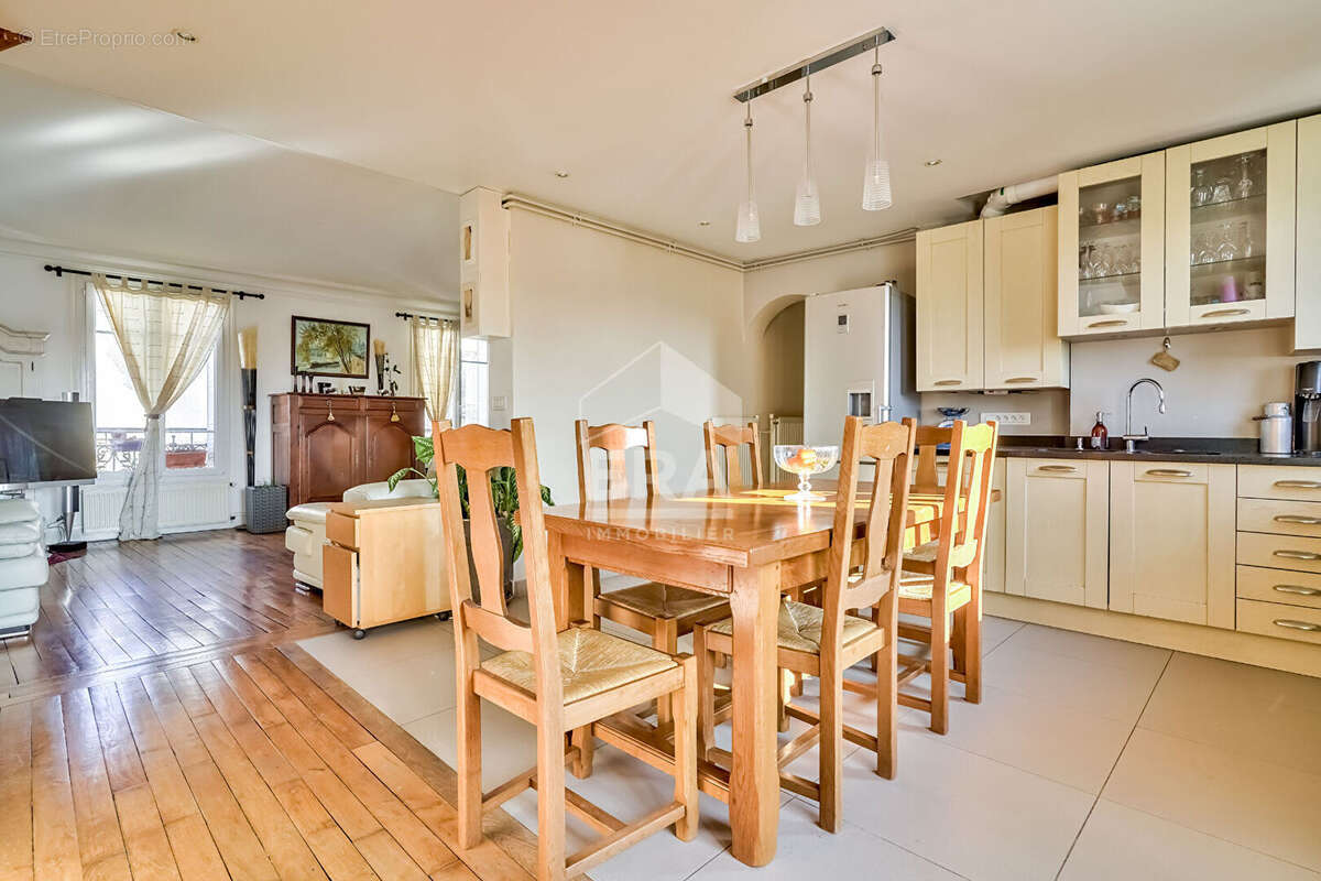 Appartement à ISSY-LES-MOULINEAUX