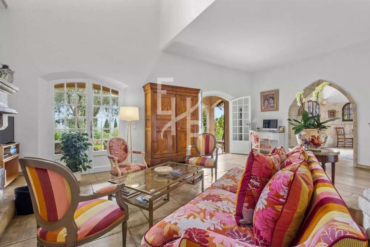 Vente villa vue panoramique au calme absolu, Spéracédes - photo 10