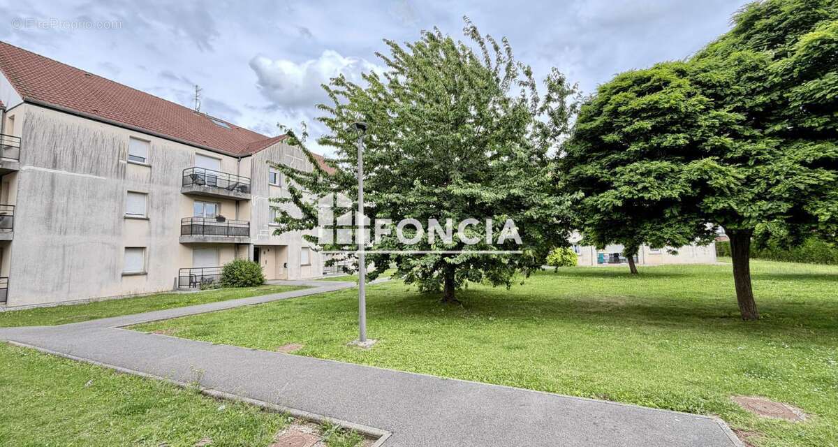 Appartement à MAZINGARBE