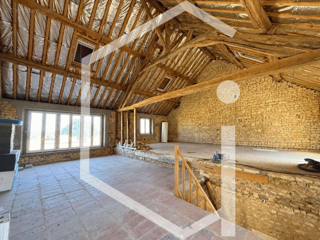 Maison à ALLIGNY-COSNE
