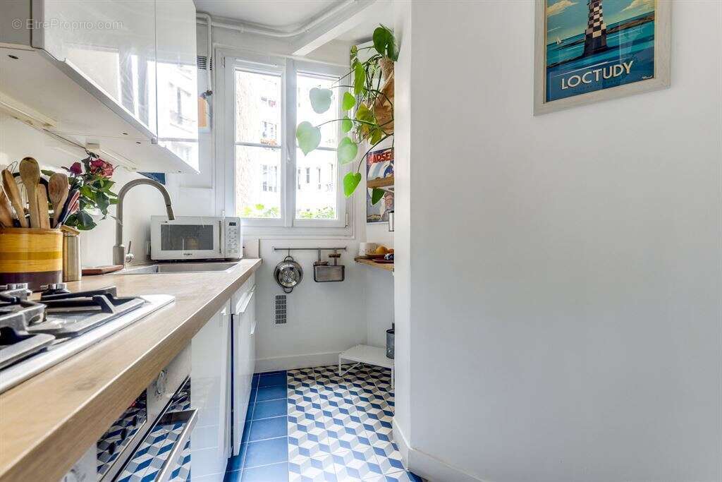 Appartement à PARIS-18E