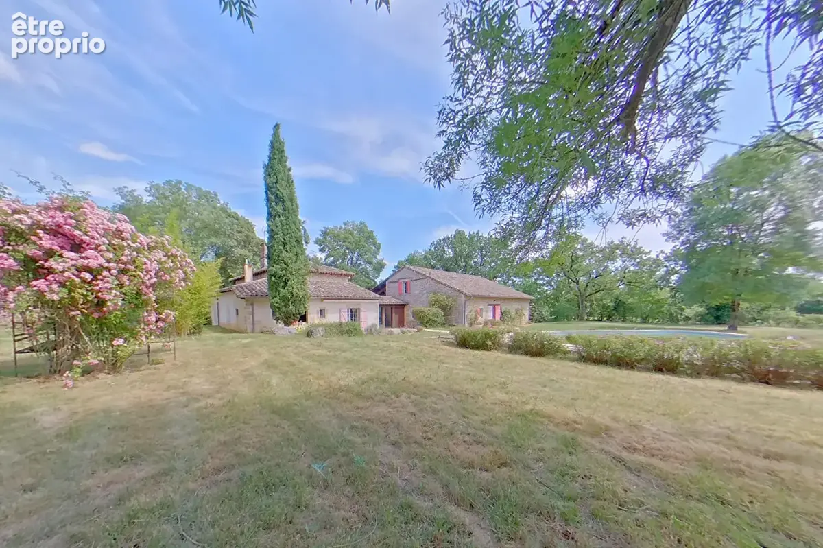 A 5 min de Caussade, ensemble immobilier en pierre. Charme, volumes et fort potentiel - photo 12
