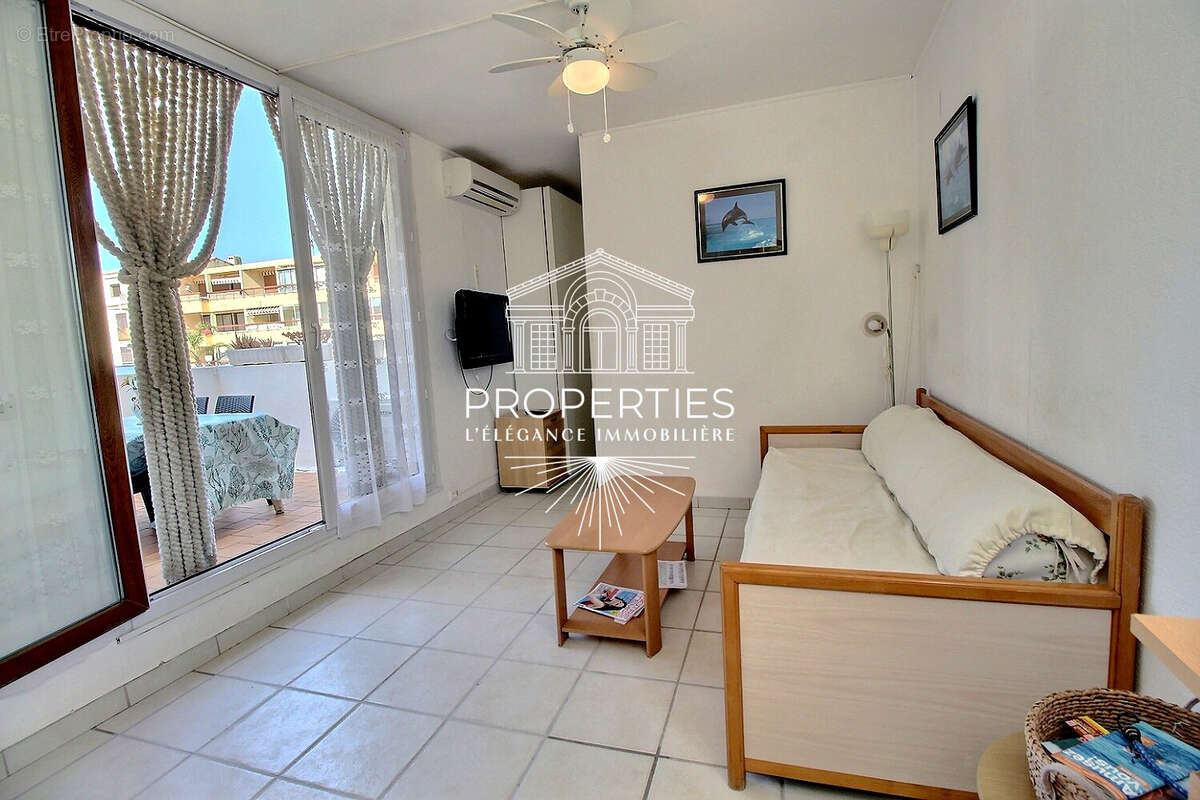 Appartement à BORMES-LES-MIMOSAS