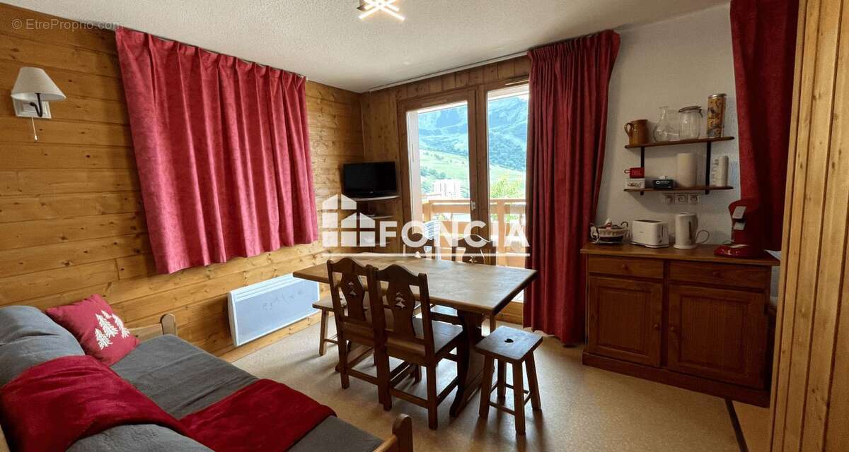 Appartement à SAINT-FRANCOIS-LONGCHAMP