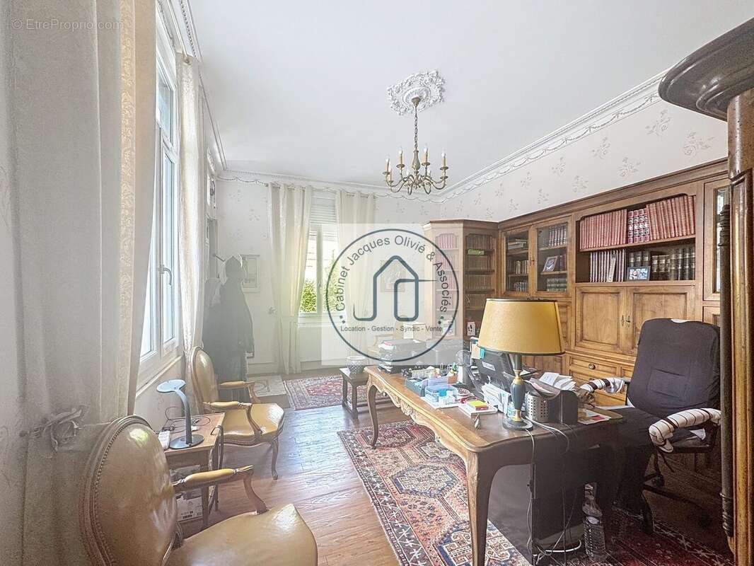 Maison 503 m² à Mazamet  - photo 2