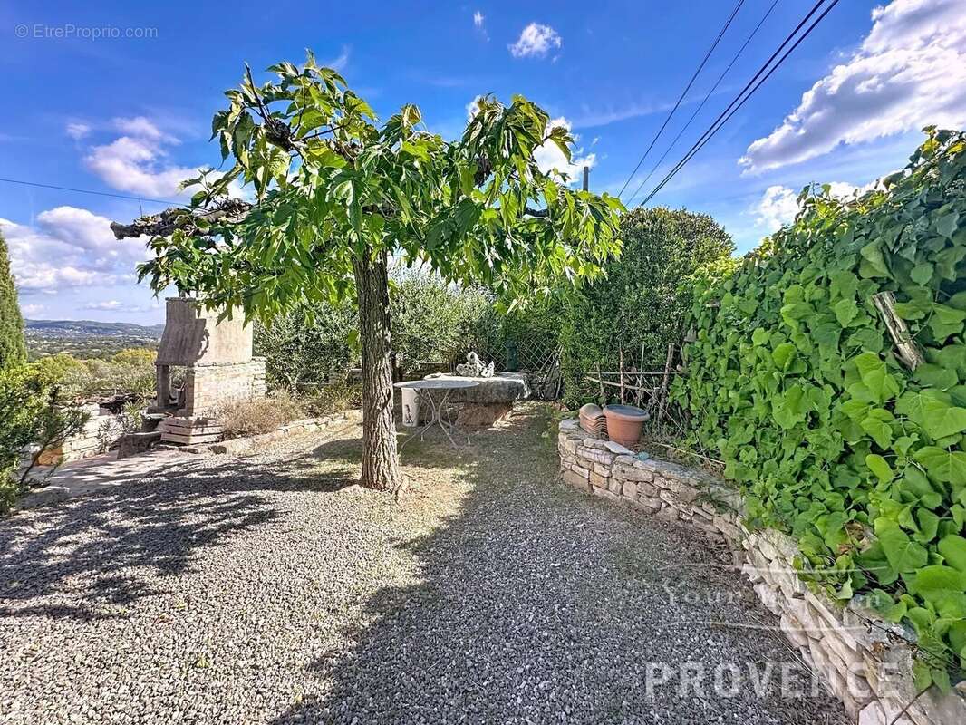 Villa provençale avec vue panoramique à pieds du village - photo 16