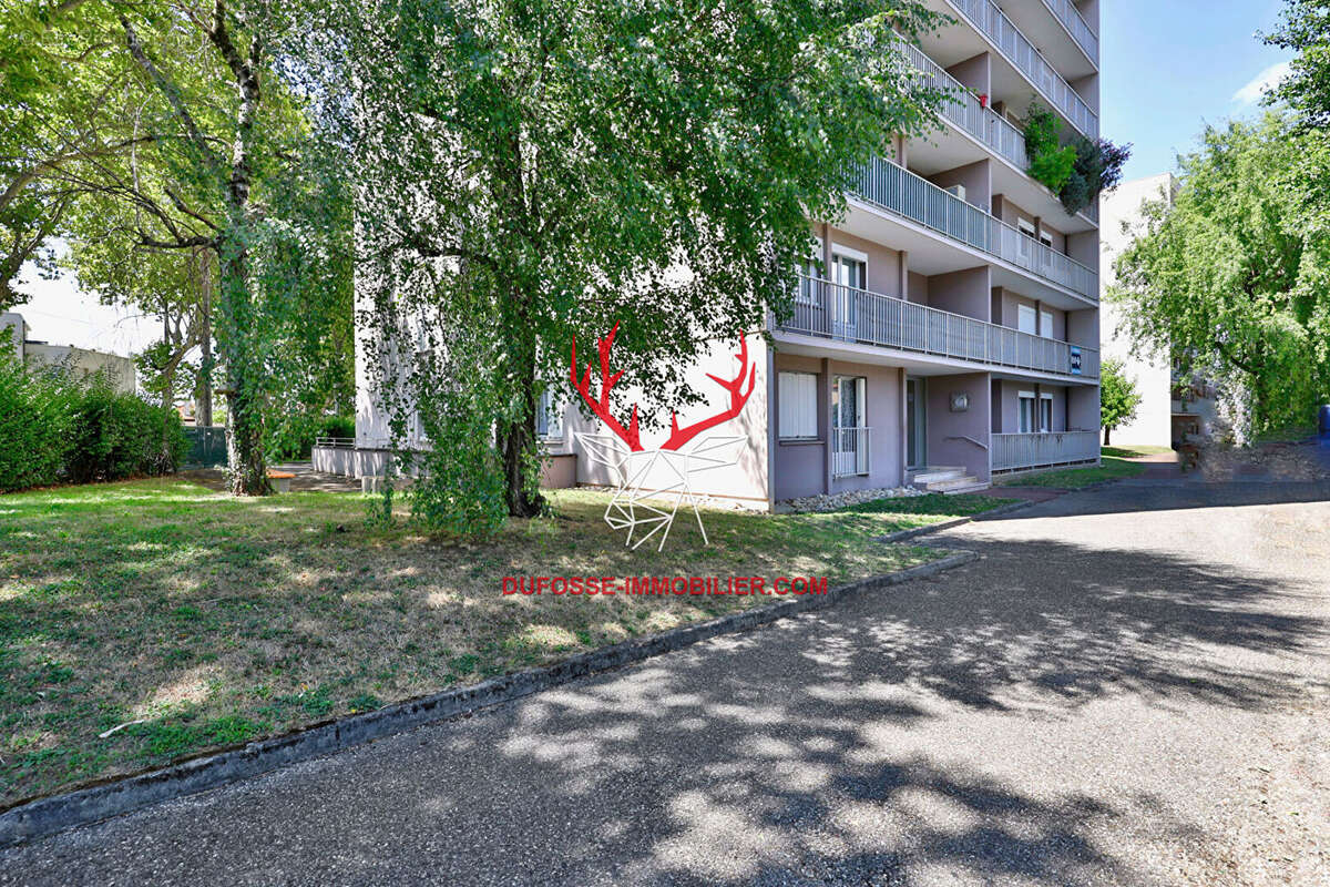 Appartement à RILLIEUX-LA-PAPE