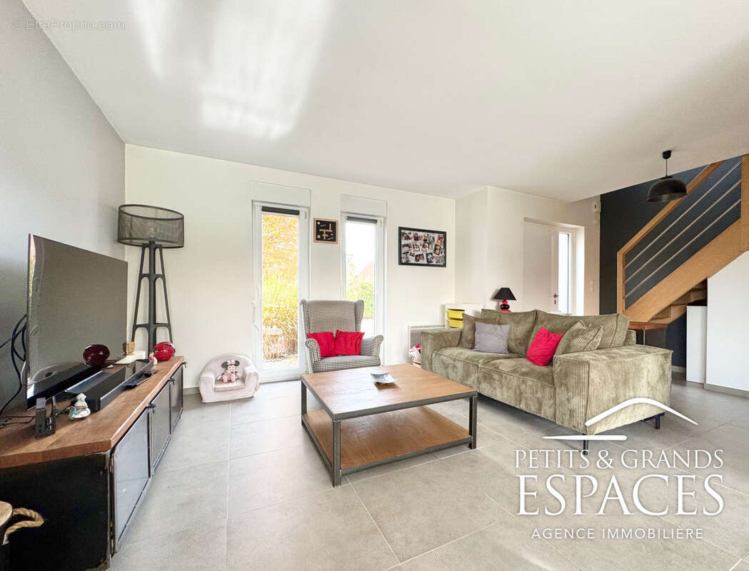 Maison à ESTREUX