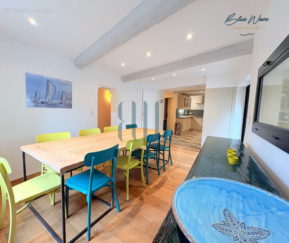 Maison à PLAN-DE-LA-TOUR