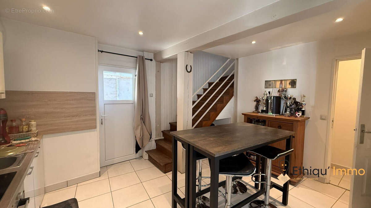 Appartement à ERVY-LE-CHATEL
