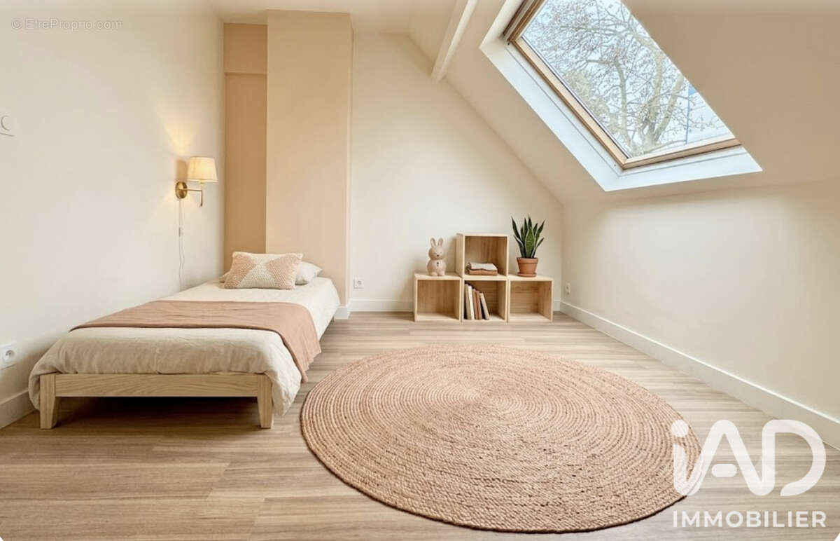 Maison 146 m² à Rueil-Malmaison  - photo 7