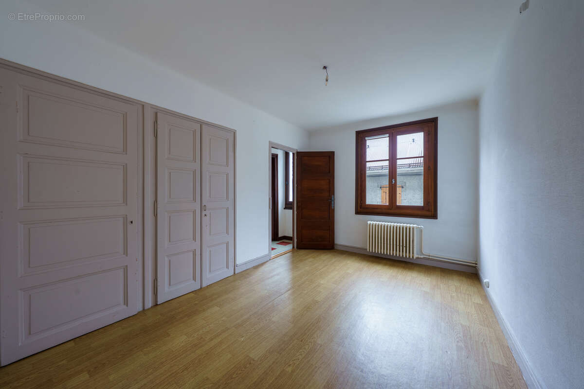 Appartement à TANINGES