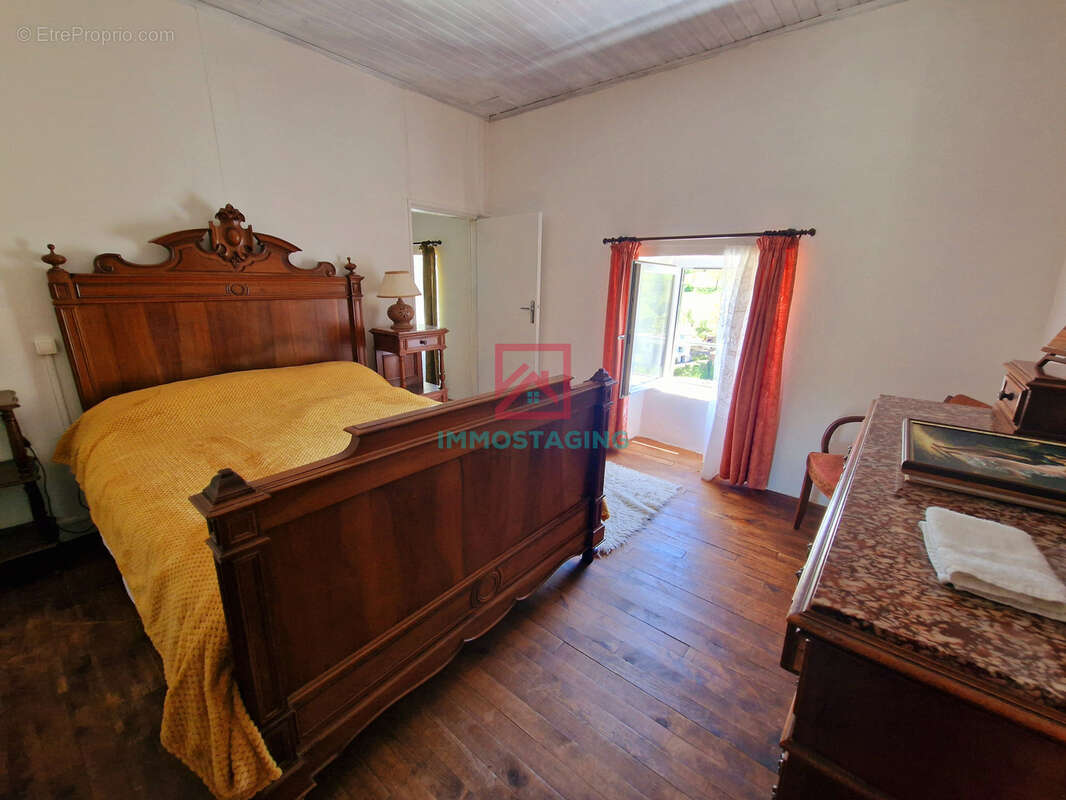 Maison à COMBRET