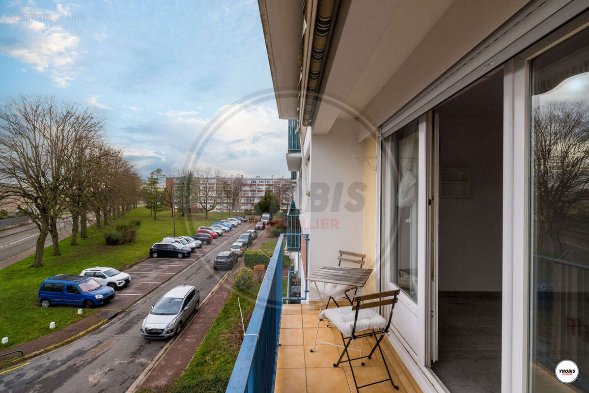 Appartement à AUBERGENVILLE
