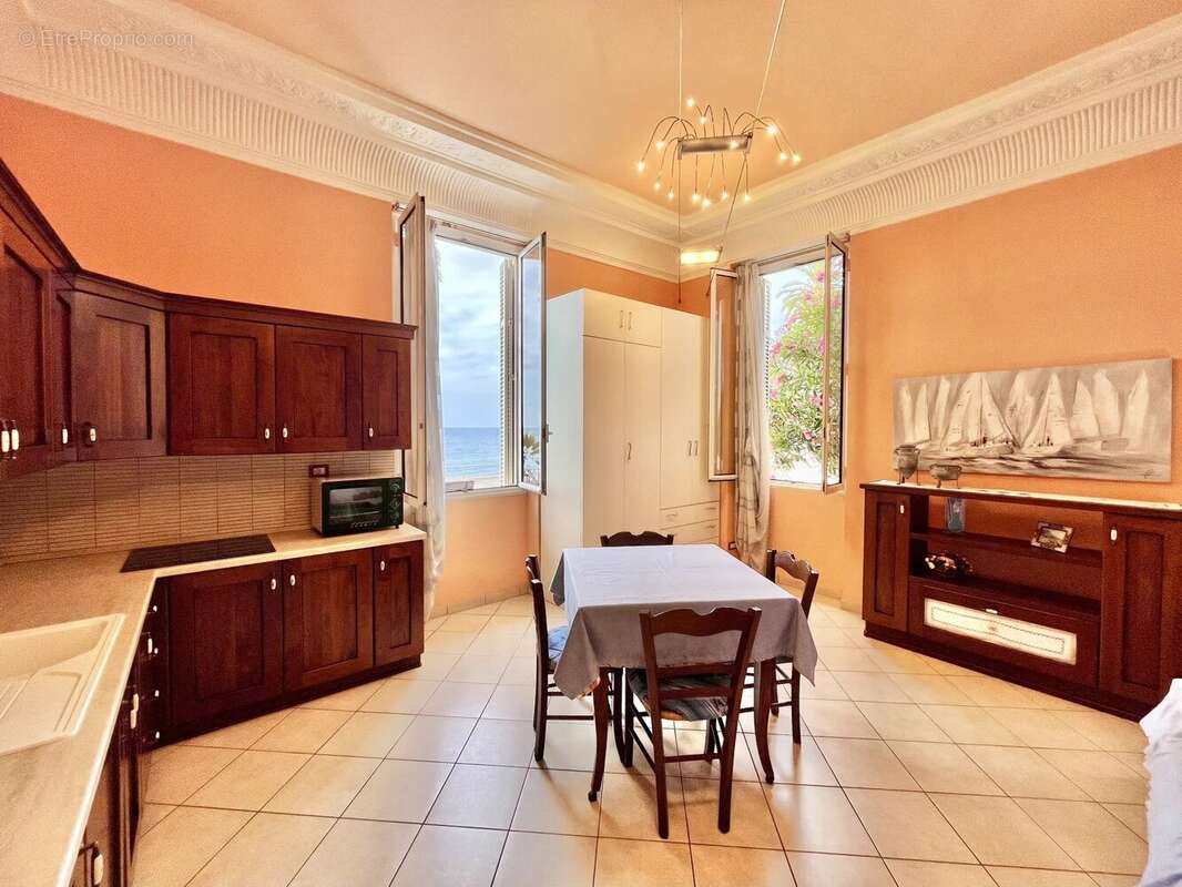 Appartement à MENTON