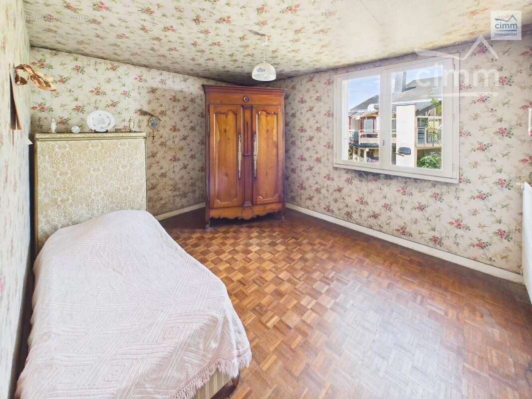 Maison à renover - Fort Potentiel - photo 11
