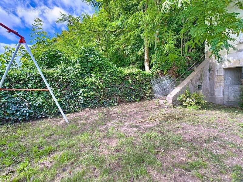 Maison familiale 4 pièces de 70m² avec dépendance en tuffeau et jardin arboré – PONCE SUR LE LOIR (72) - photo 19