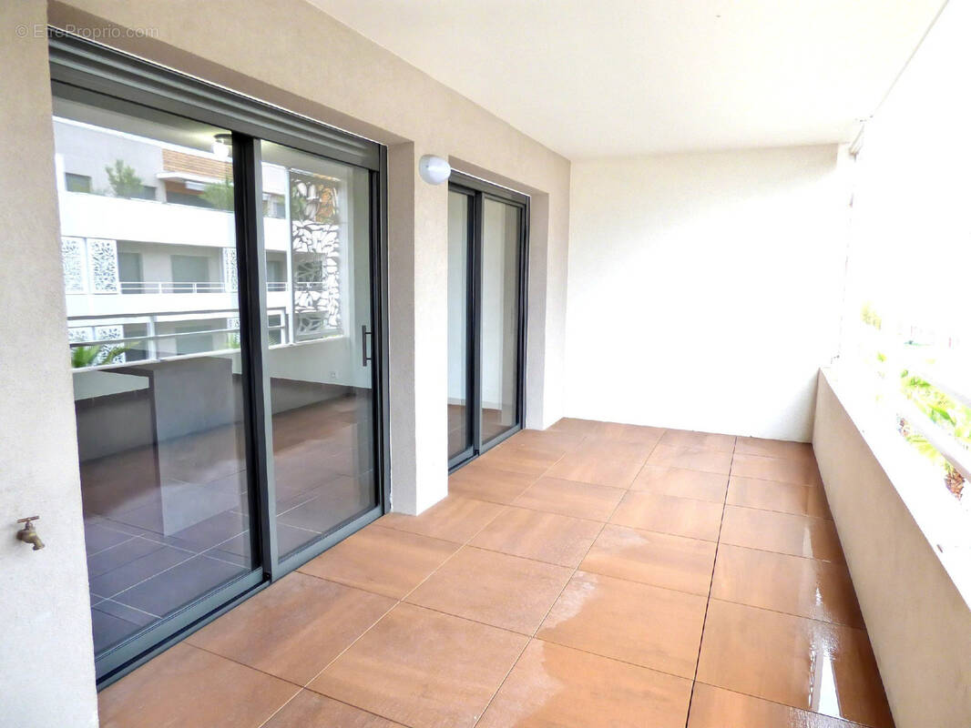 Appartement à FREJUS