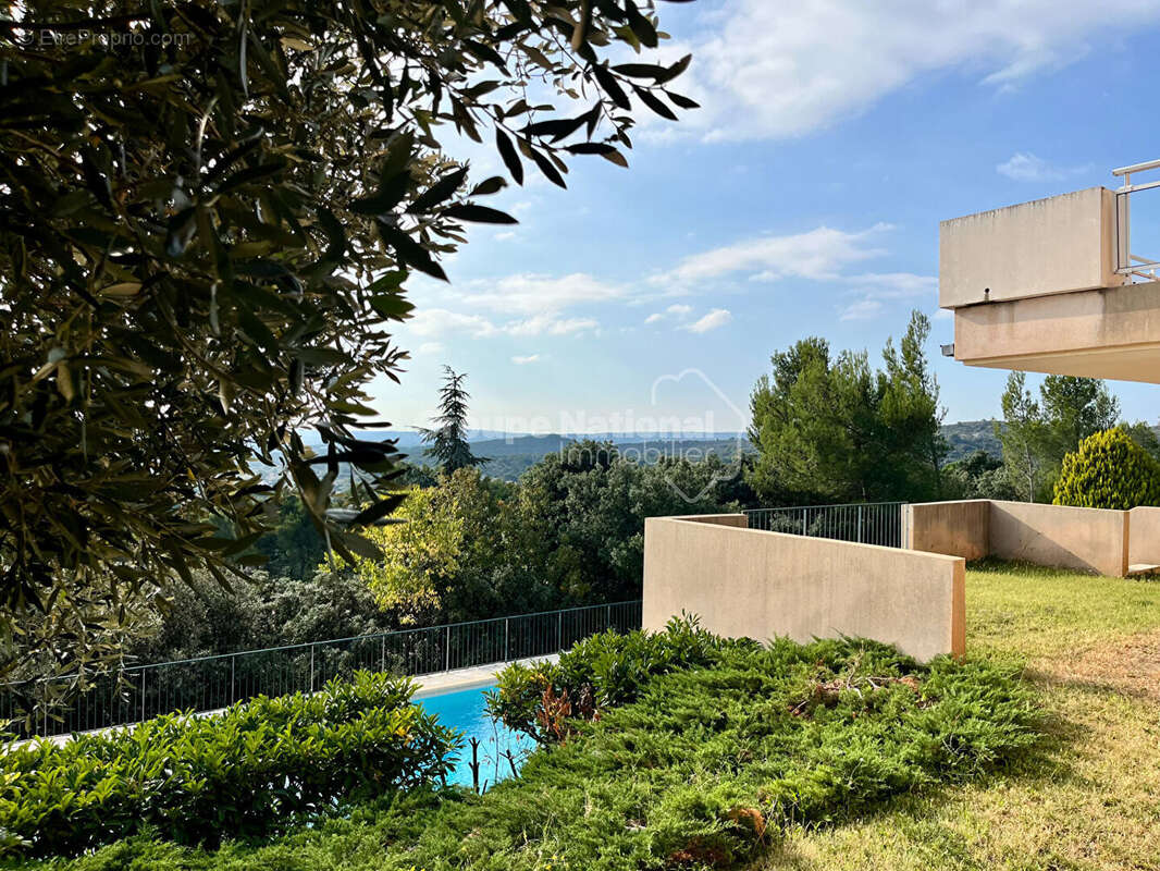 Maison à VILLENEUVE-LES-AVIGNON