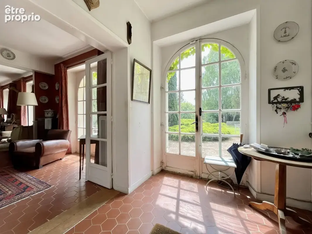 Maison Bourgeoise de 270m2 aux portes de Caen - photo 7