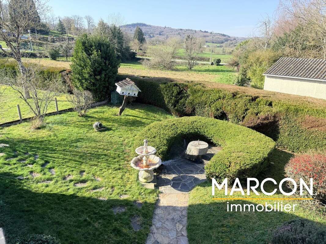 Maison à BUSSIERE-DUNOISE