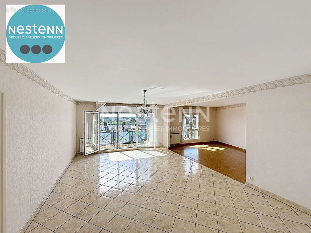 Au coeur de Blois Bel appartement avec terrasse plein sud, séjour spacieux, 3 chambres, cuisine équipée, garage et place de park - photo 5