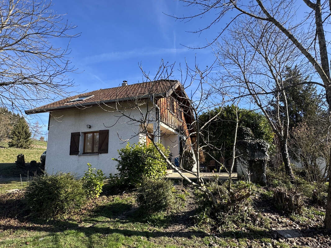 Maison à ALBENS